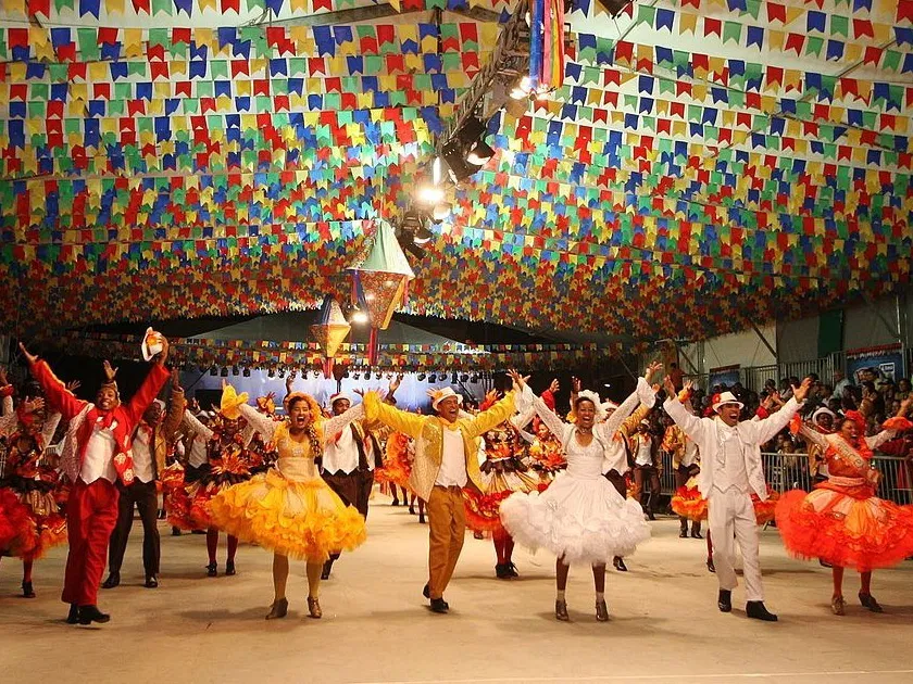 Festa Junina: Uma Celebração de Tradições, Danças e Sabores que Une o Brasil!
